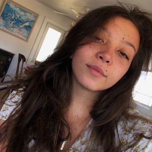 Meet your Posher, Briana